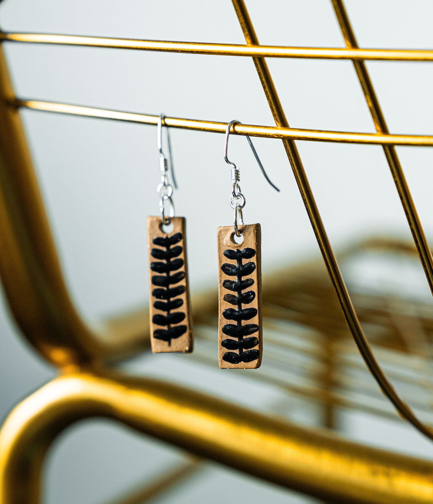 "Juvalay" | Narrow Dangle Earrings
