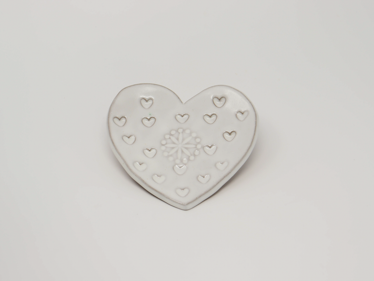 Heart Dish - Folk White