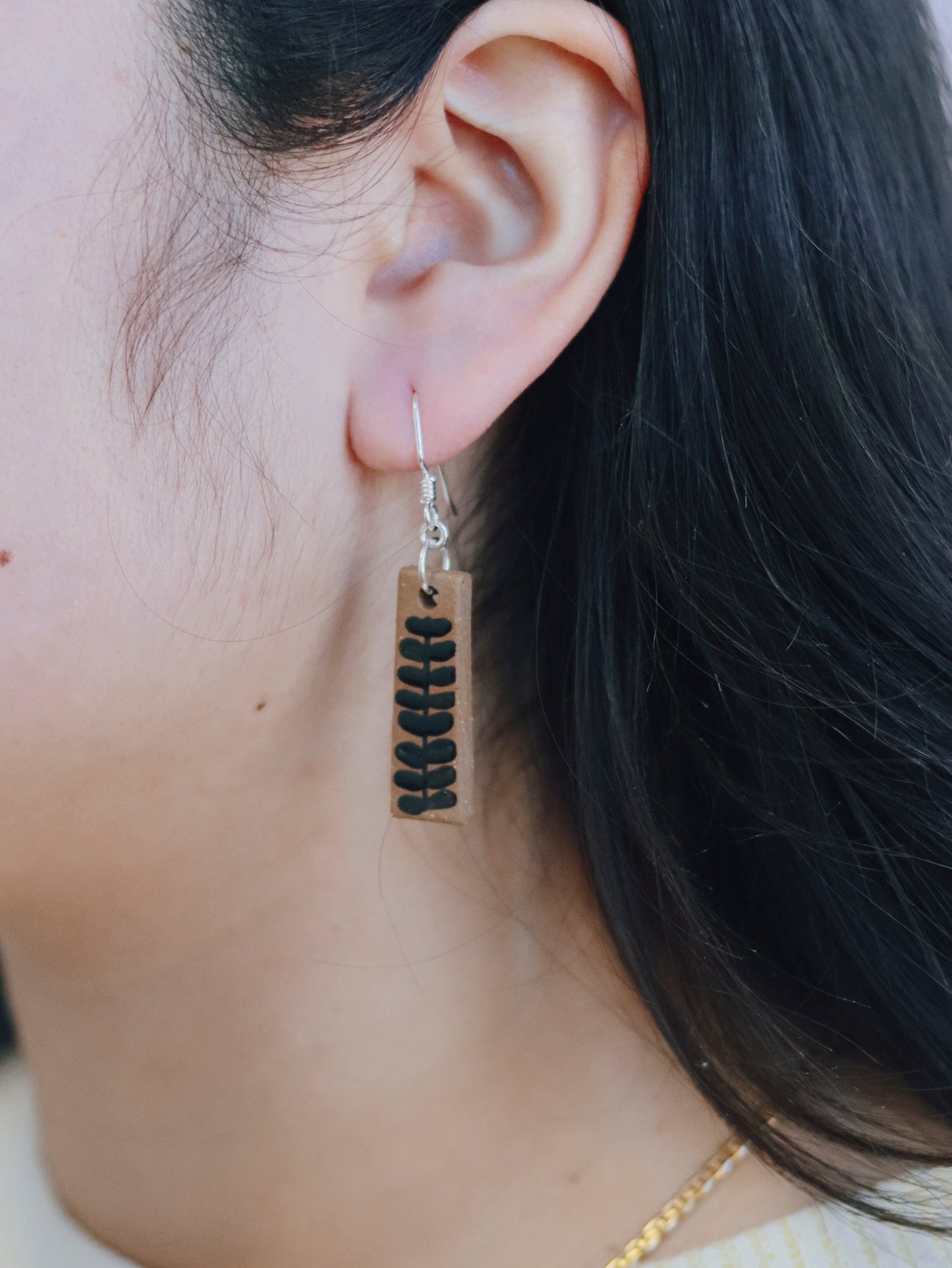 "Juvalay" | Narrow Dangle Earrings