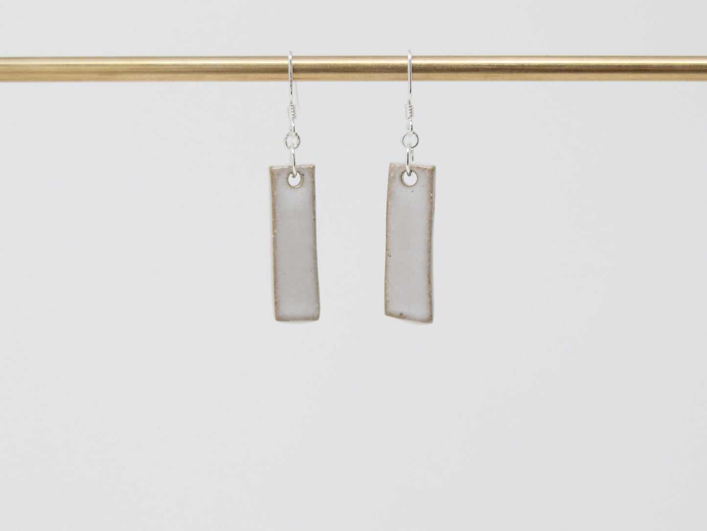 "Juvalay" | Narrow Dangle Earrings