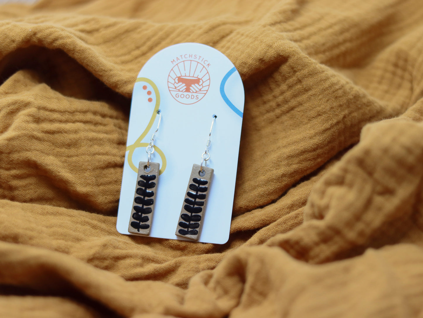 "Juvalay" | Narrow Dangle Earrings