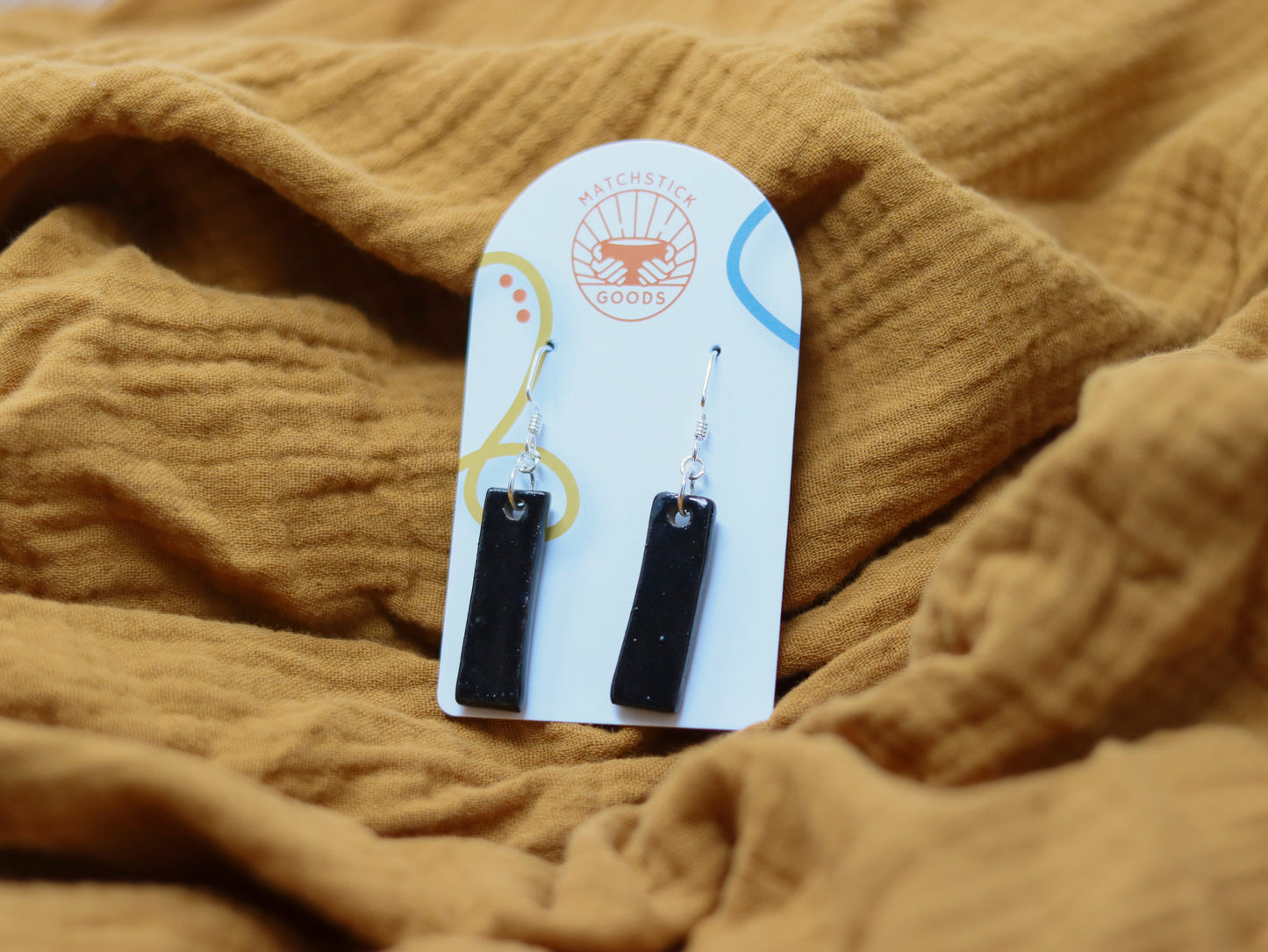 "Juvalay" | Narrow Dangle Earrings